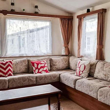 Great 8 Berth Caravan For Hire At St Osyth Beach In Essex Ref 28123Gc Clacton-on-Sea Exterior photo